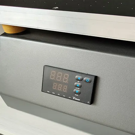 Amplio rango de control de temperatura hasta 150°C (±0.5°C)