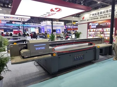 Mesa de vacío instalada en una máquina de impresión